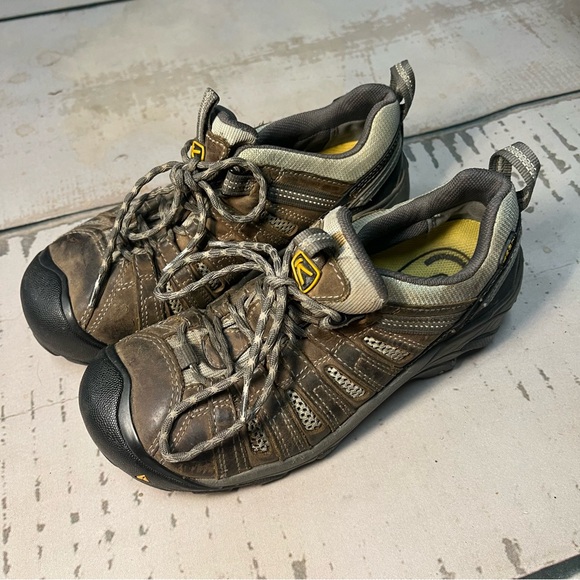 Keen safety toe work shoe - Picture 2 of 4